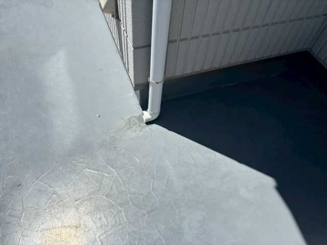 雨樋下の床面劣化